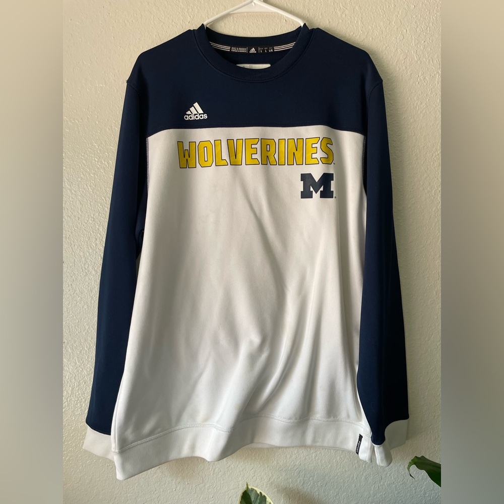 University of Michigan crew neck sweater